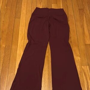 Burgundy women’s active flare leggings